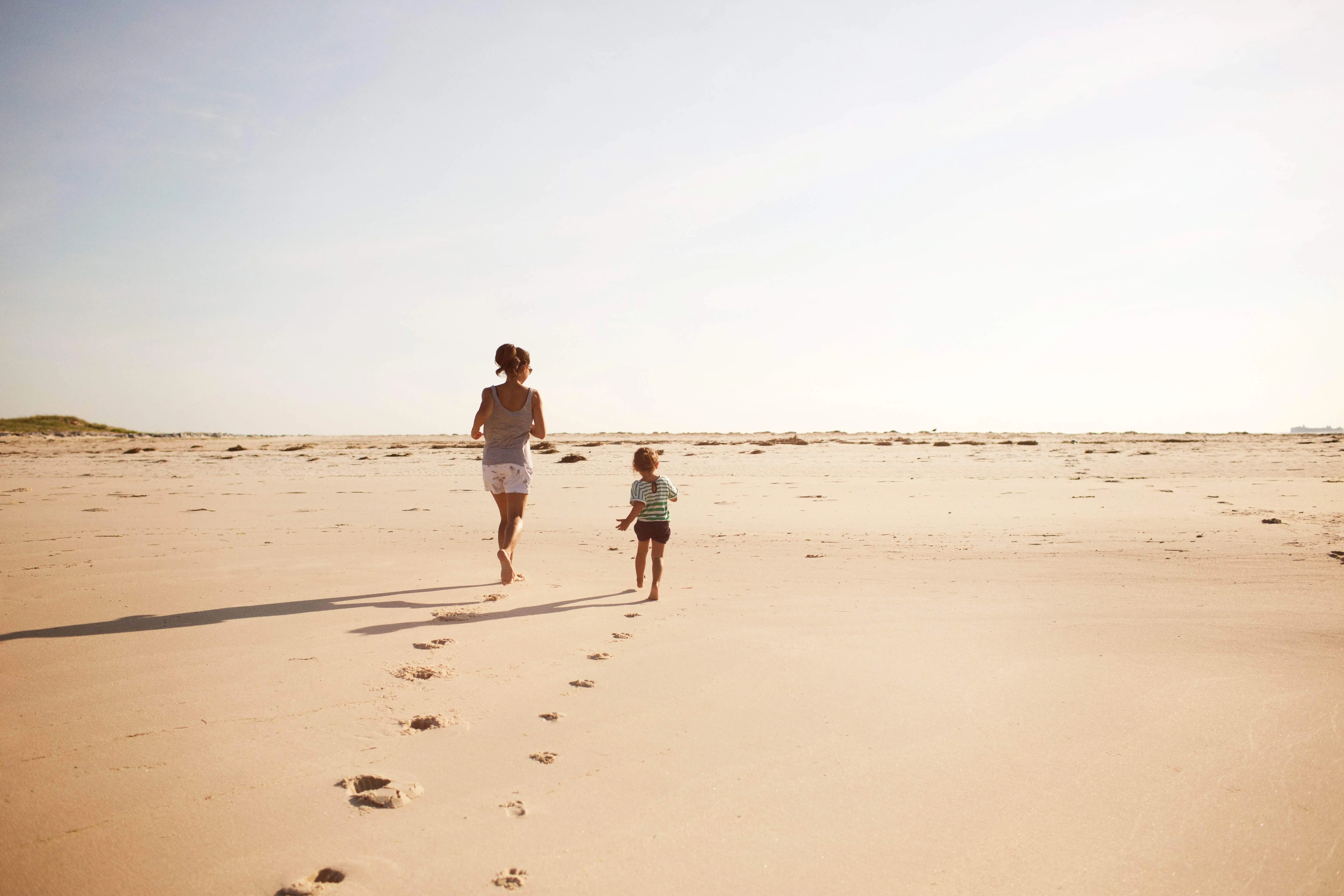 Six Super Saver Tips for Your Summer Trip